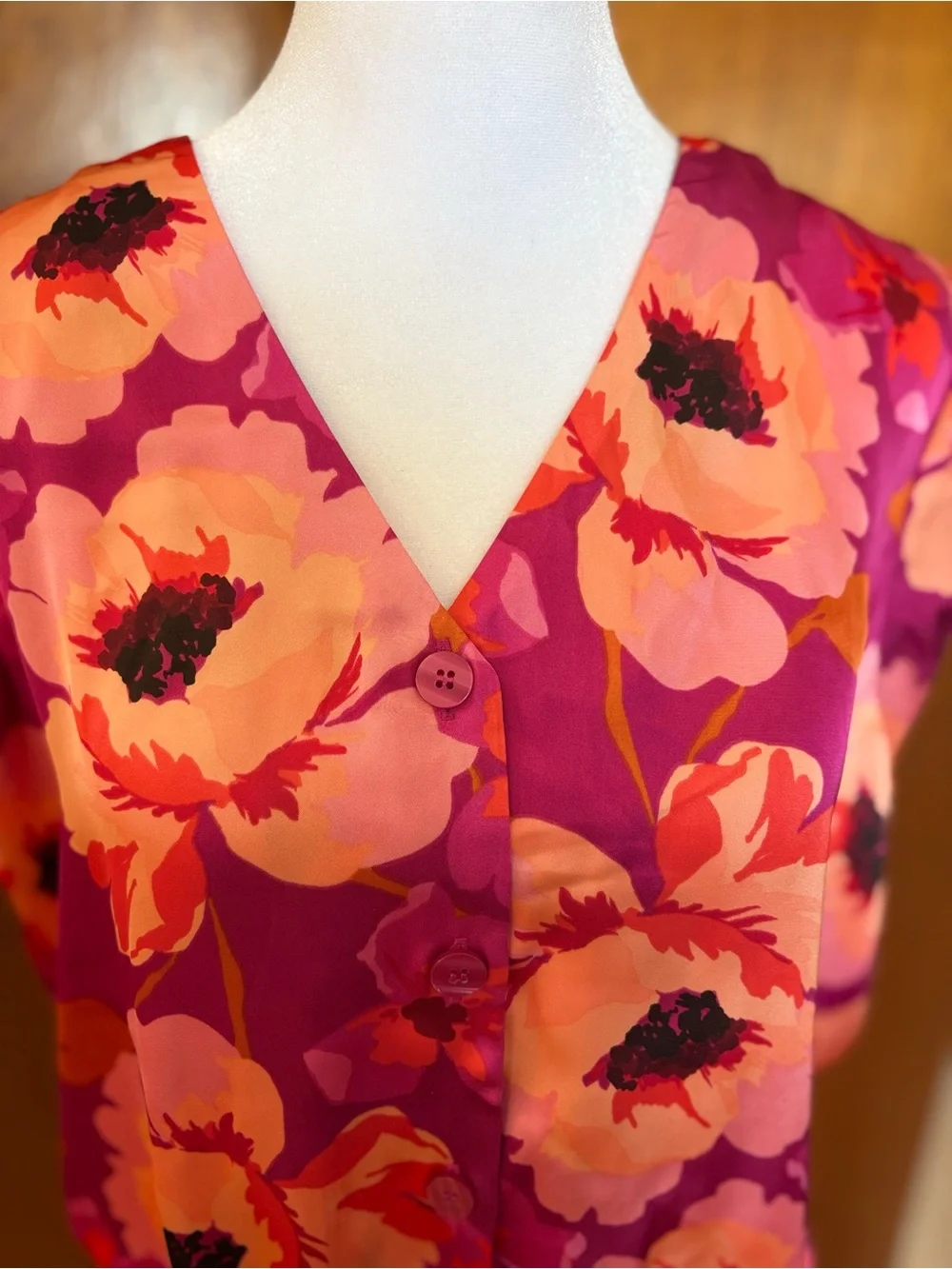 New Medium DR2 Orange Pink Floral Satin Tie Front Top